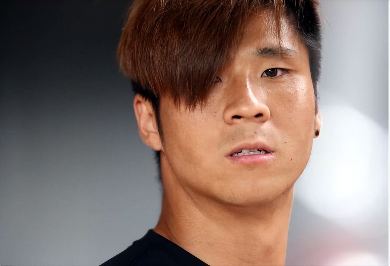 国脚赵明剑月薪一万多,国脚赵明剑