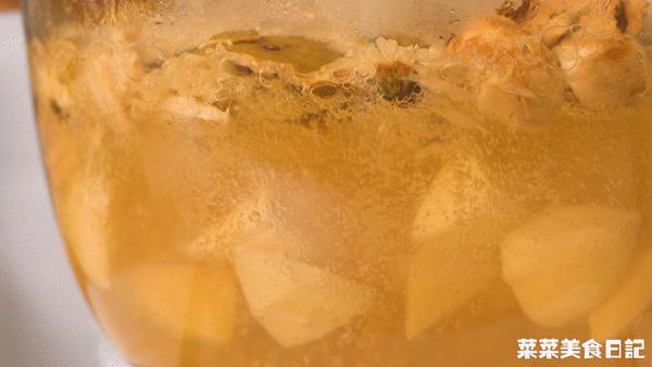 别一咳嗽就心慌！这一碗2步搞定，喝完喉咙都舒爽了