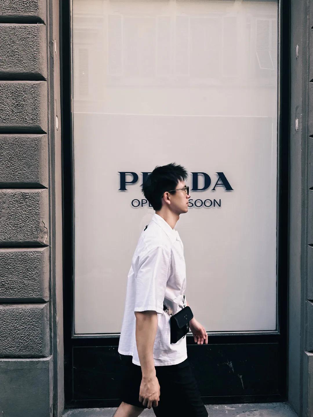 李现英伦造型高清图片,李现休闲运动装图片