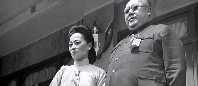 1949年马鸿逵拒绝起义并叫嚣：我对*产党共**有恩，打赢解放军再谈和