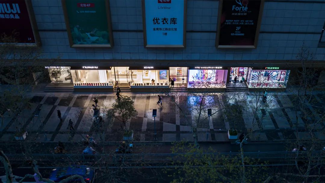 南京市玄武区珠江路金鹰,南京珠江路金鹰国际麦田景观