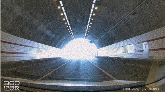 最新高清夜视行车记录仪,记录仪高清夜视24小时行车记录仪