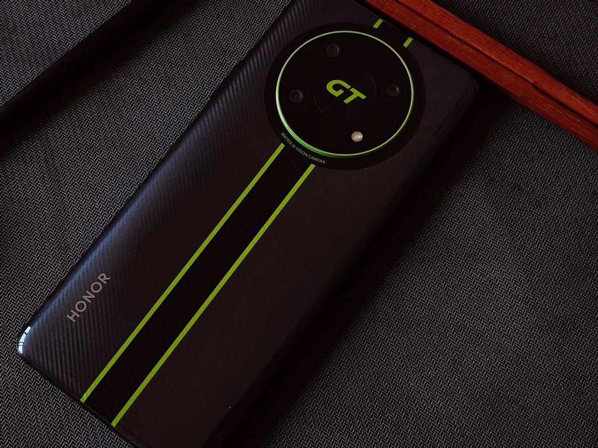 2000元左右性价比高的手机荣耀x40,手机荣耀x40gt值得入手吗