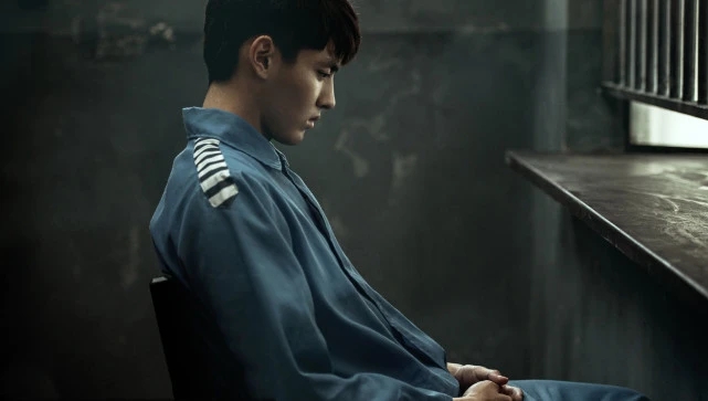 辱骂粉丝、无效宣发、卷款跑路，“家庭作坊”坑惨了这4位明星