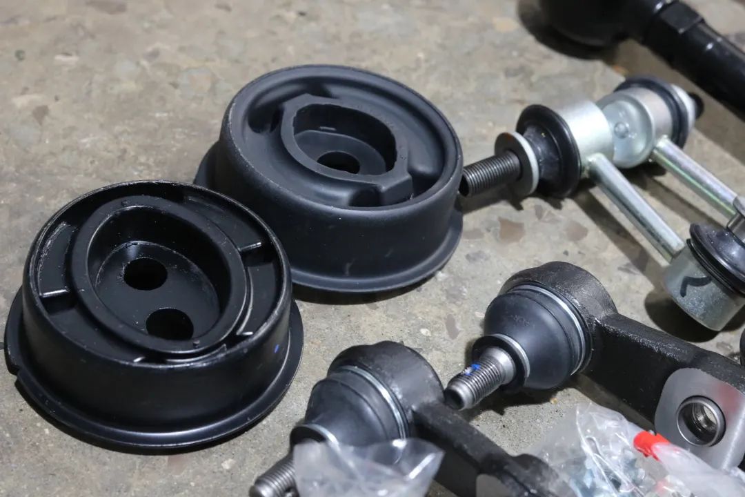 老爷子12代皇冠,12代丰田皇冠翻新改造全过程