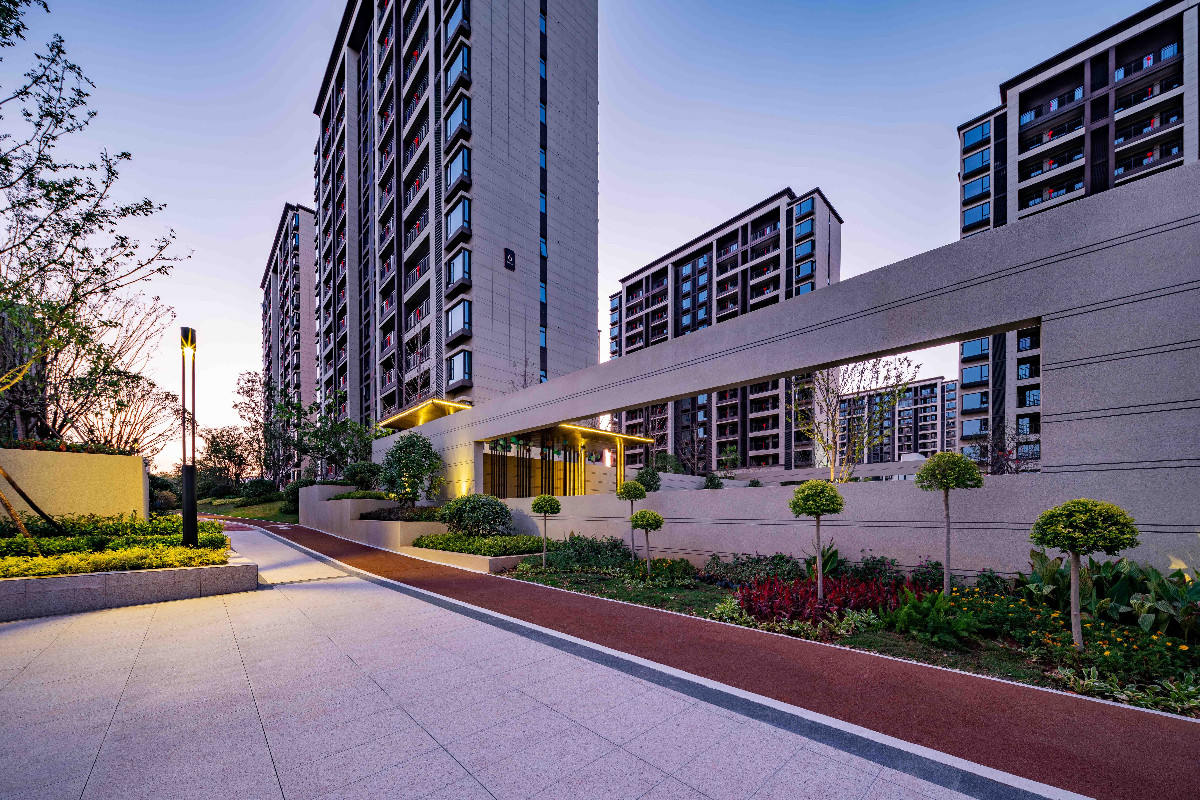 赣州绿地城际空间站洋房样板房,赣州绿地城际空间站98平米高层