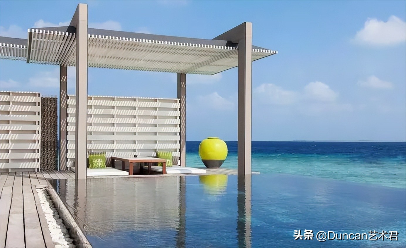 奢侈品跨界玩起酒店，还有你们设计师什么事！