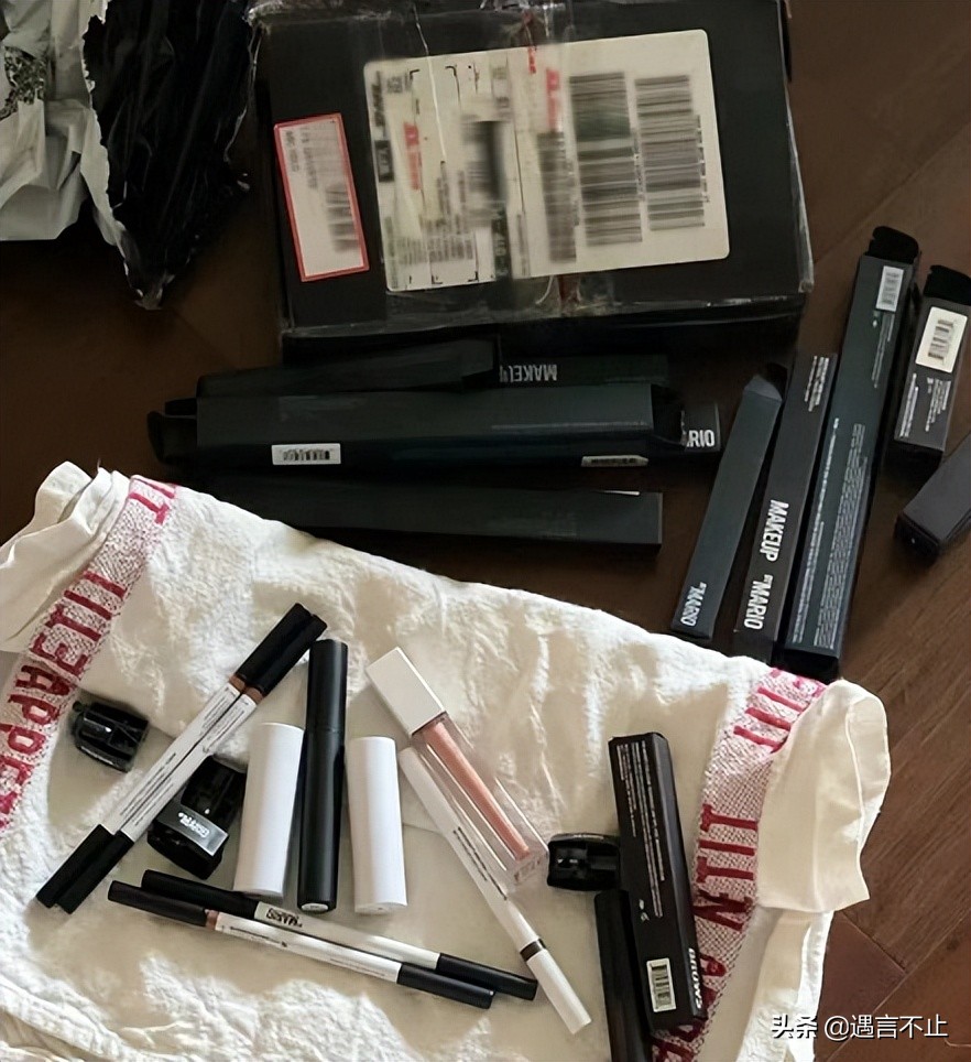 因拜物引前夫嫌弃，矢志不渝“买买买”的她，杀出了一条玫瑰路