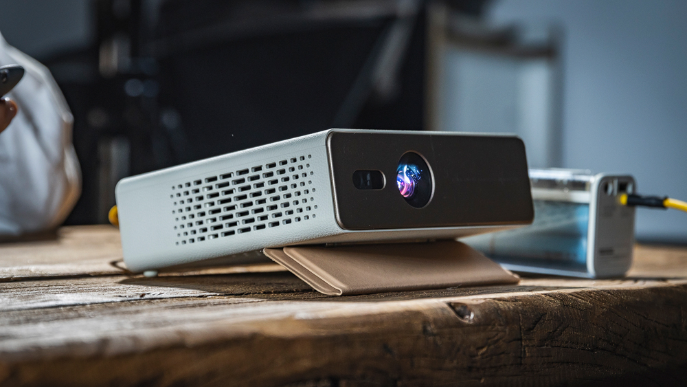 明基e610投影仪使用方法,明基推出e60便携投影仪