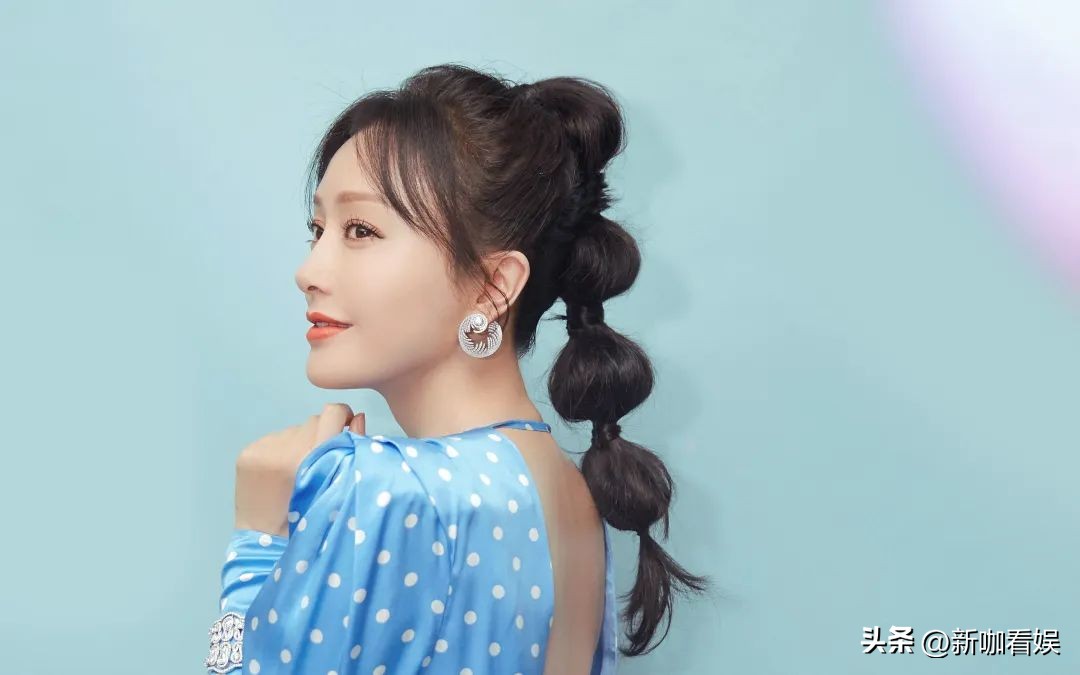 43岁秦岚,这一次,才是真的“人间清醒”!