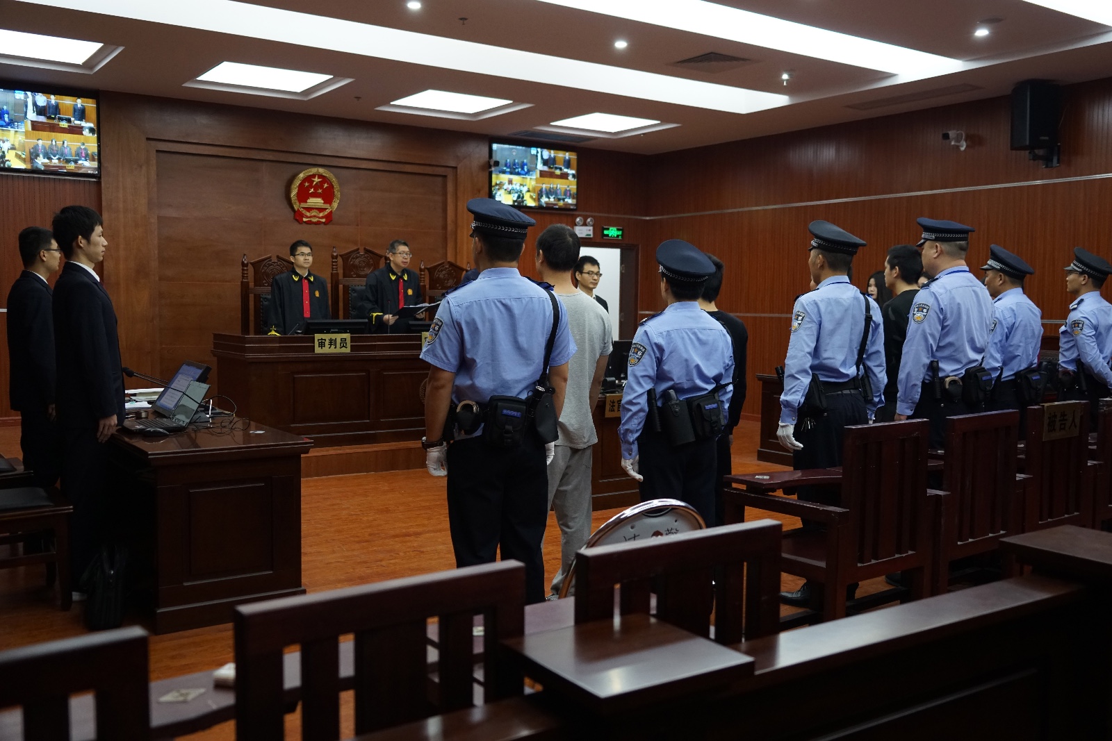 中介代缴社保最新消息,挂靠代缴社保有什么风险