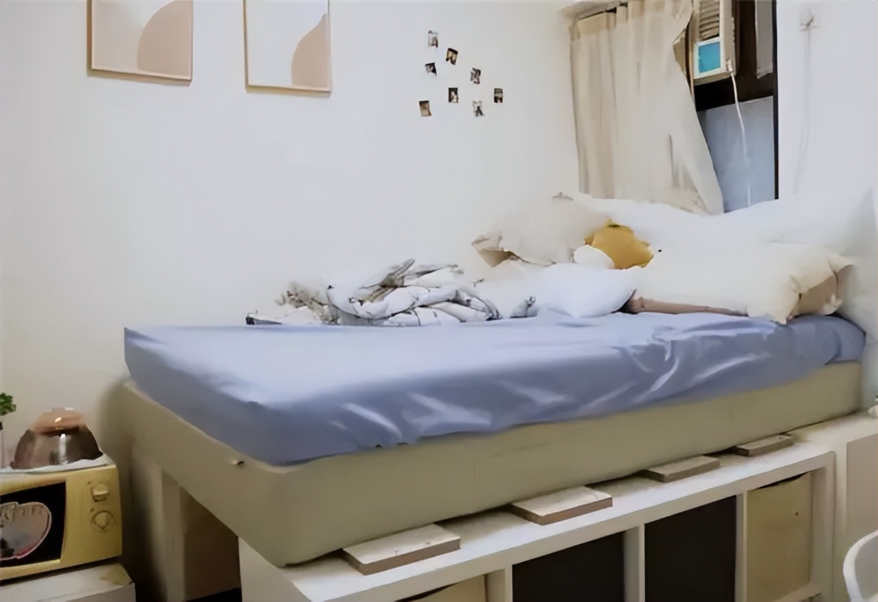 北京三平米出租屋照片令人心酸，原来明星和普通人的穷不是一种穷