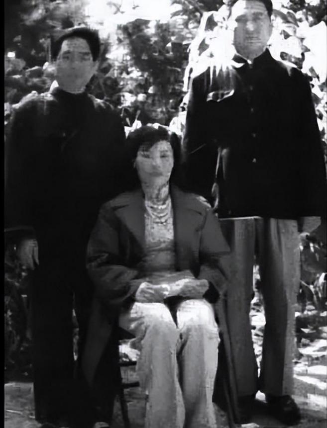 山东女子效仿武则天,山东女子效仿武则天完整视频