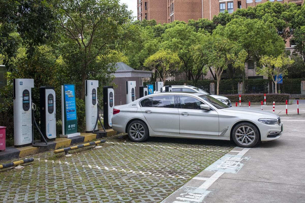 3年电动车车主的真实感受,三年新能源车主真实感受