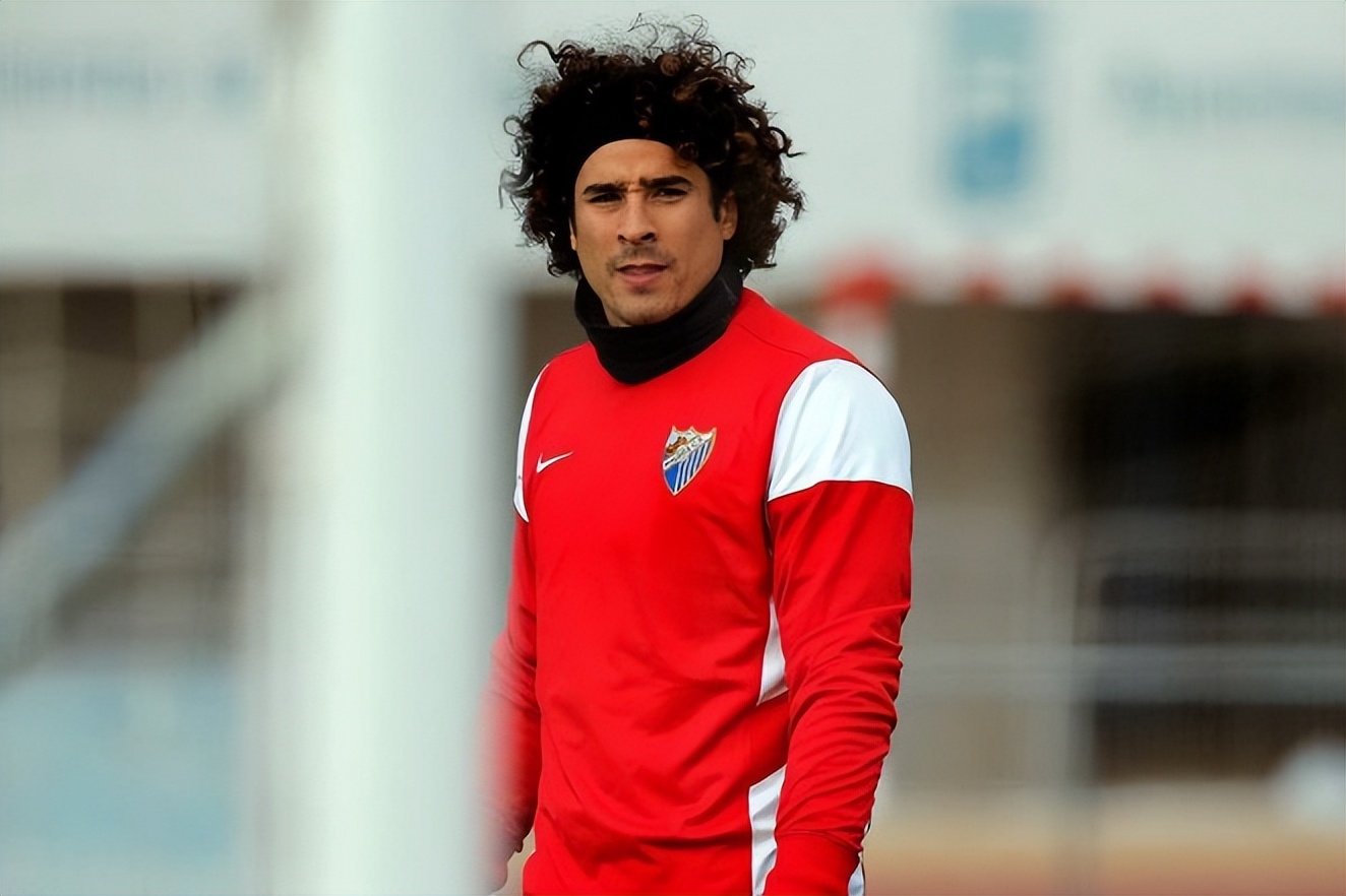 世界杯英雄志：力扑莱万点球再度超神的奥乔亚，曾与球迷感动世界