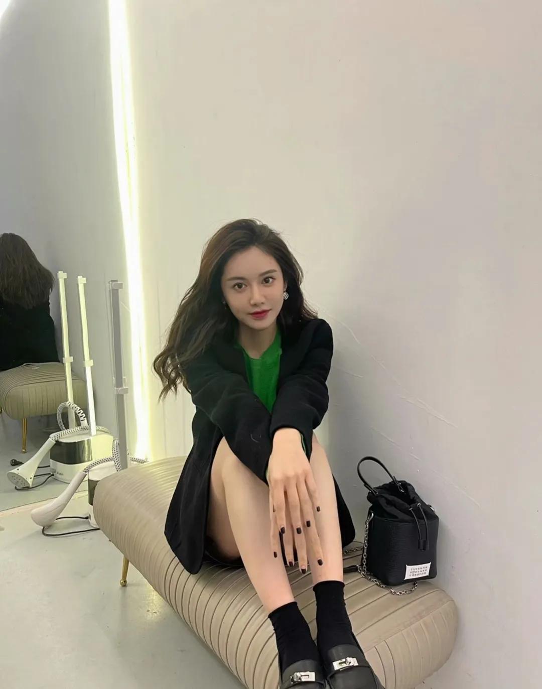 nba主持人美娜生活照,天津主持人美娜个人资料