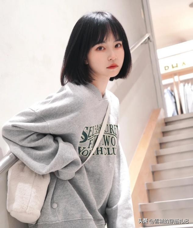 中短发显老还是显年轻,为什么有的短发显老气