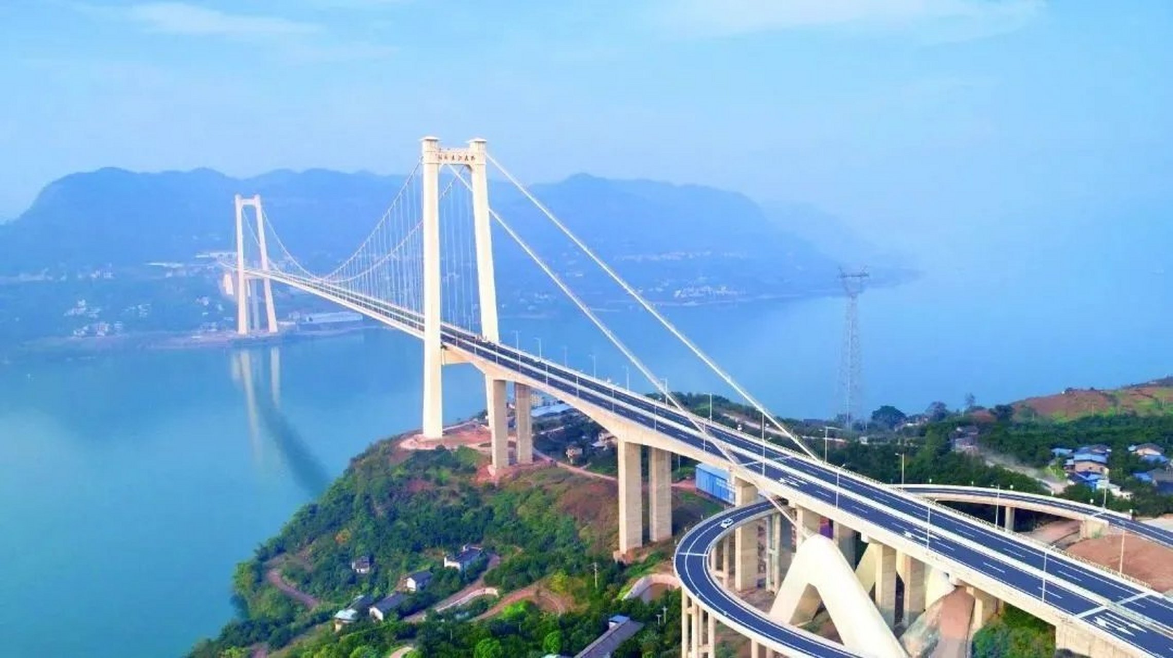 中国跨海跨江跨河桥梁世界第一,中国建的高难度桥梁