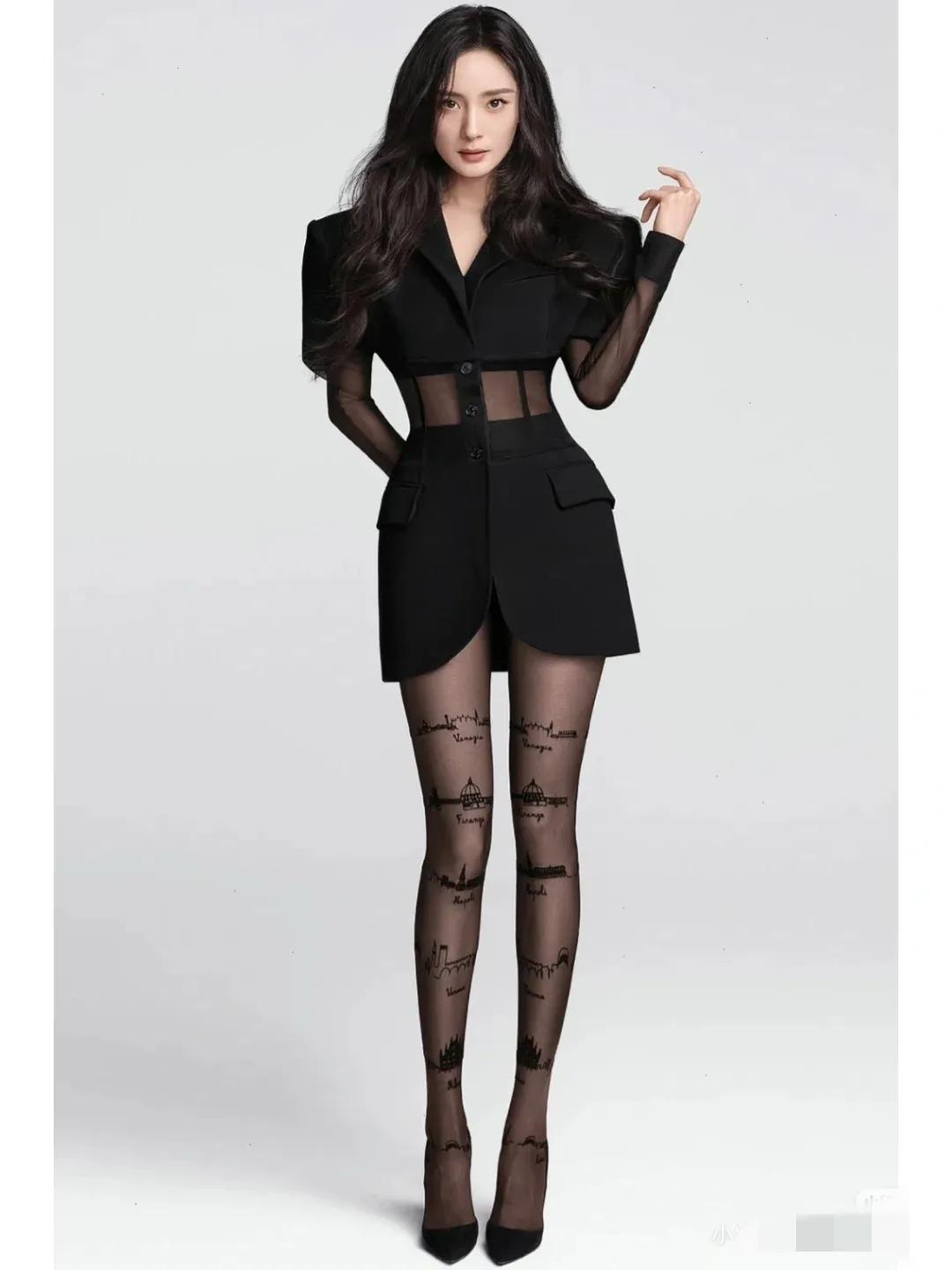 女性穿上*袜丝**，为何总是能够吸引你的眼球？