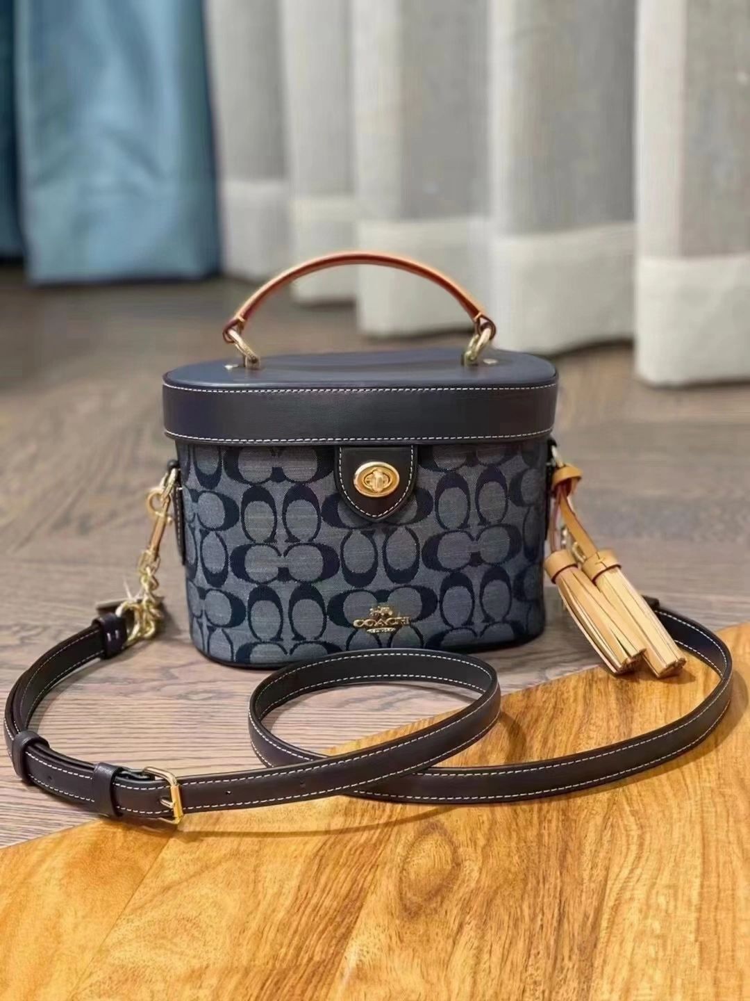 蔻驰包包推荐,蔻驰包包修复翻新