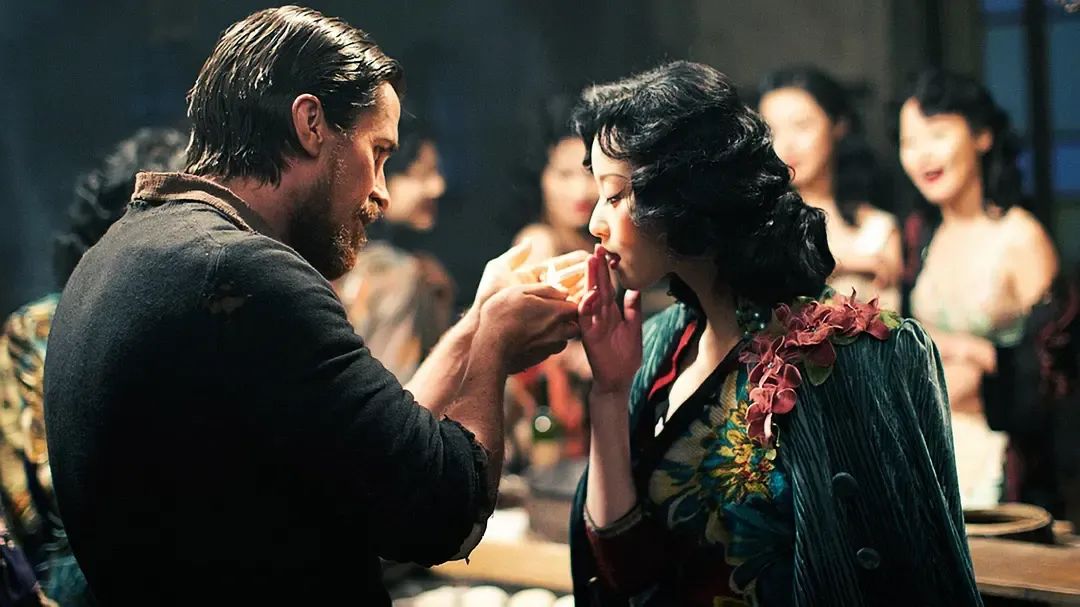 倪妮刚出道跟现在的变化,张艺谋评倪妮倪妮眼含泪