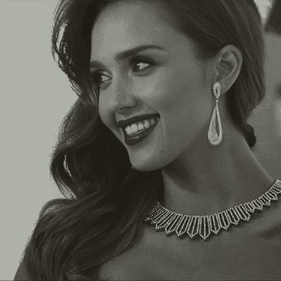 杰西卡·阿尔芭：19岁爆红全网，24岁嫁导演生三娃，如今身价92亿