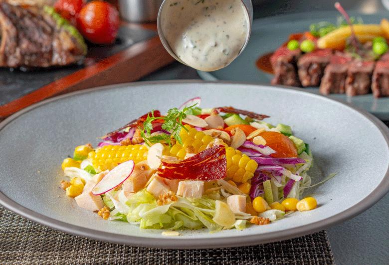 隐藏在历史博物馆旁边的院子,上海历史博物馆顶楼西餐厅