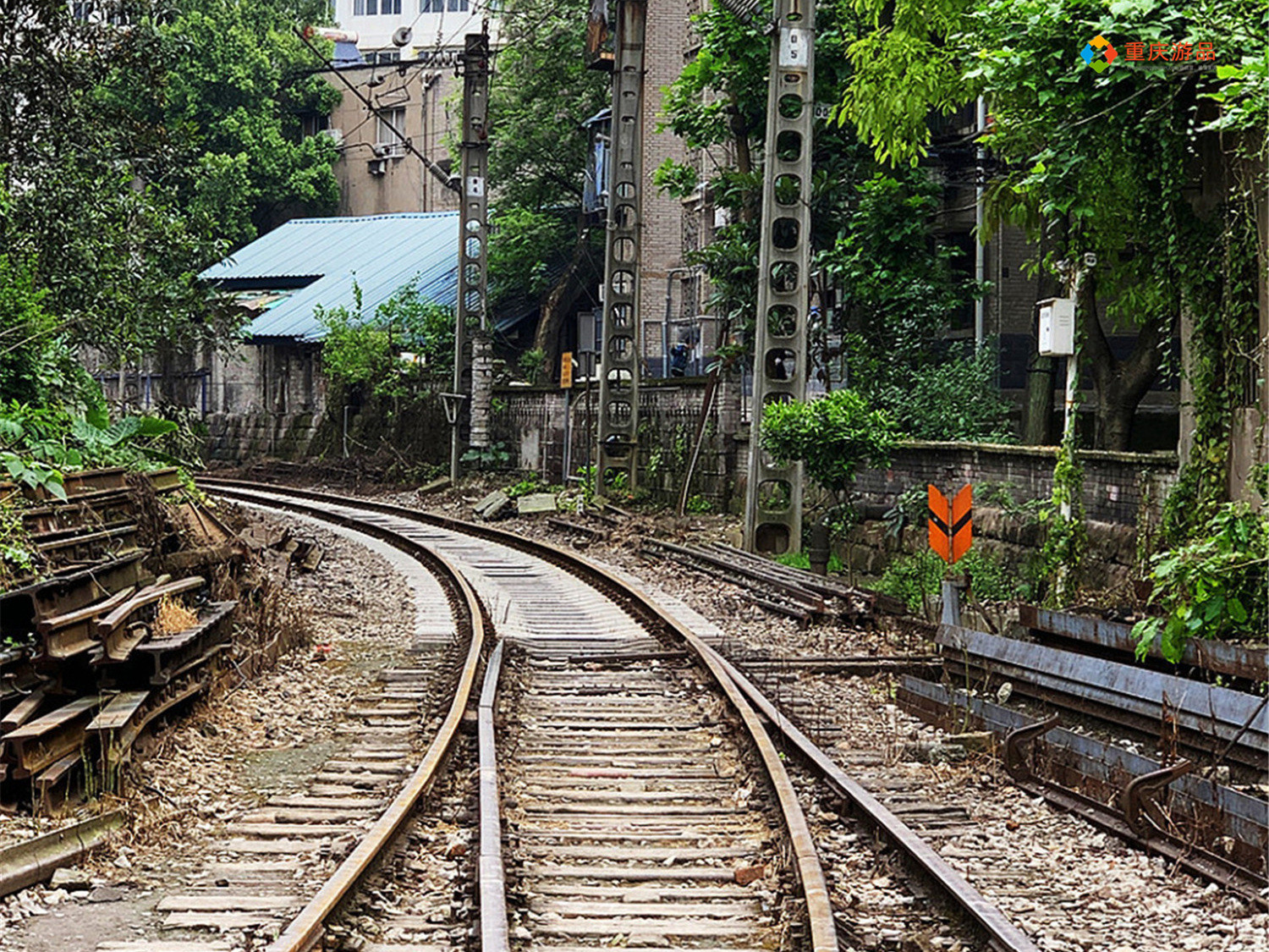 比菜园坝火车站更破旧,被遗忘的重庆南站,如今只剩下一个小卖部
