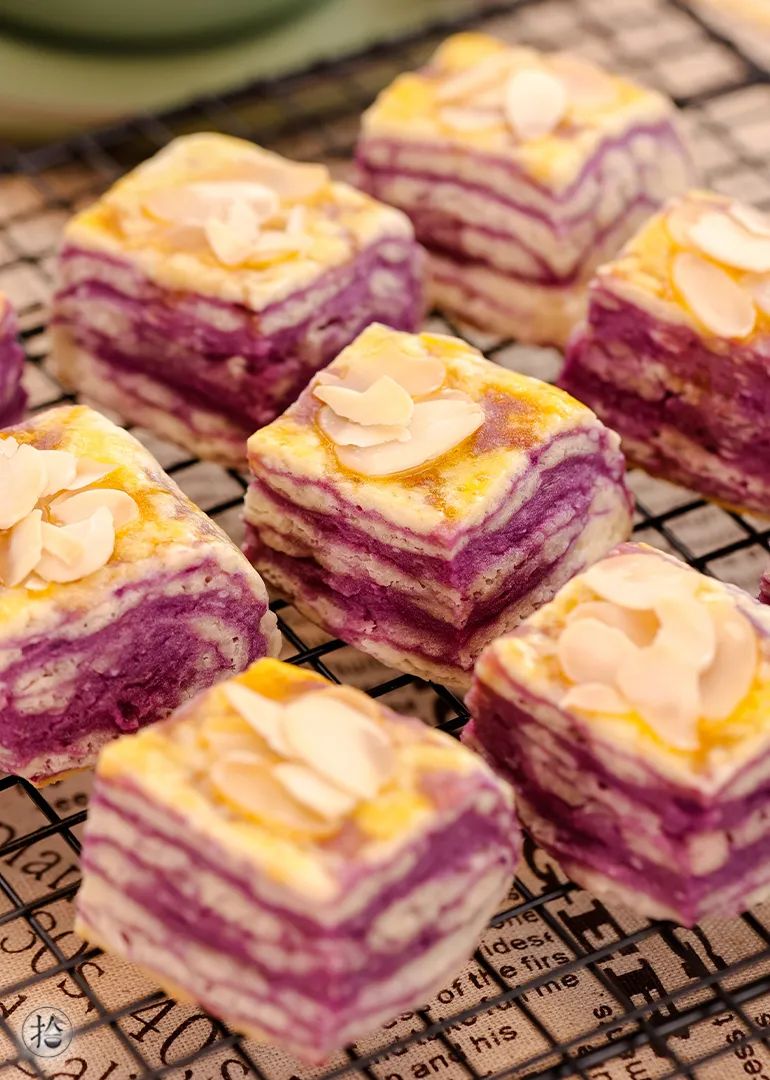 芋泥肉松三明治吃一口就会沦陷,一口就能惊艳到的香酥芋泥