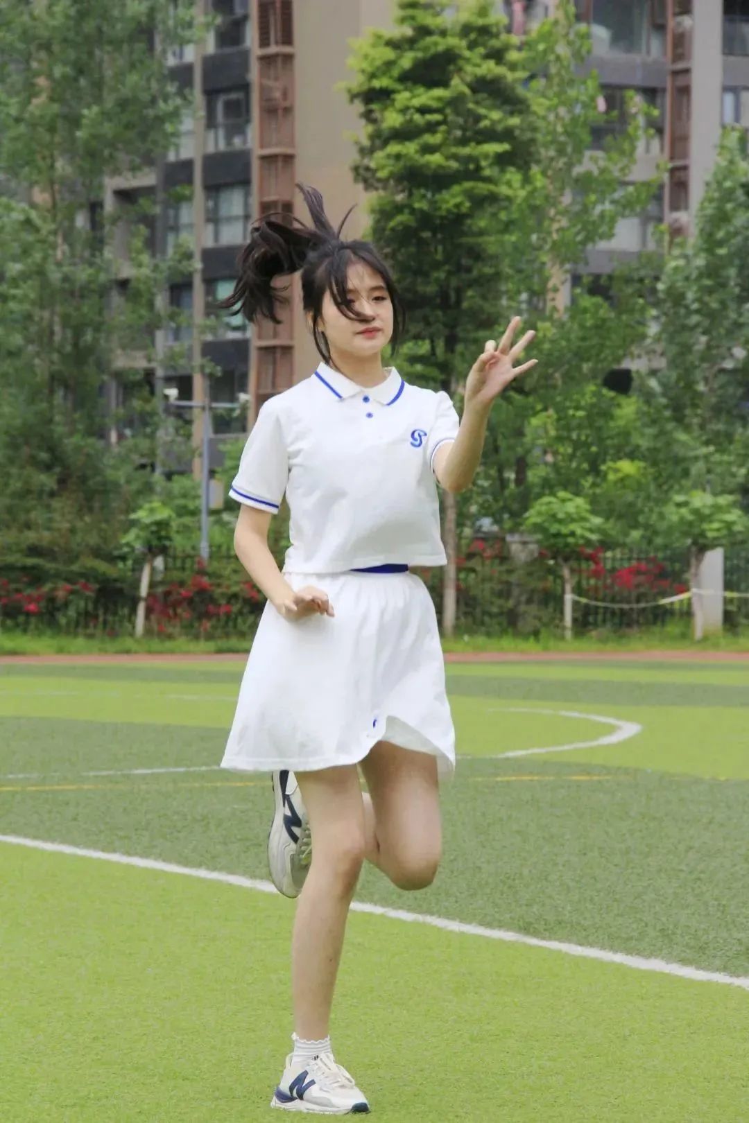 啦啦操燃爆比赛,成都花球啦啦操