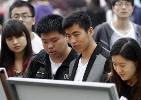 毕业以后才知道差距,大一挂科到大二有什么影响