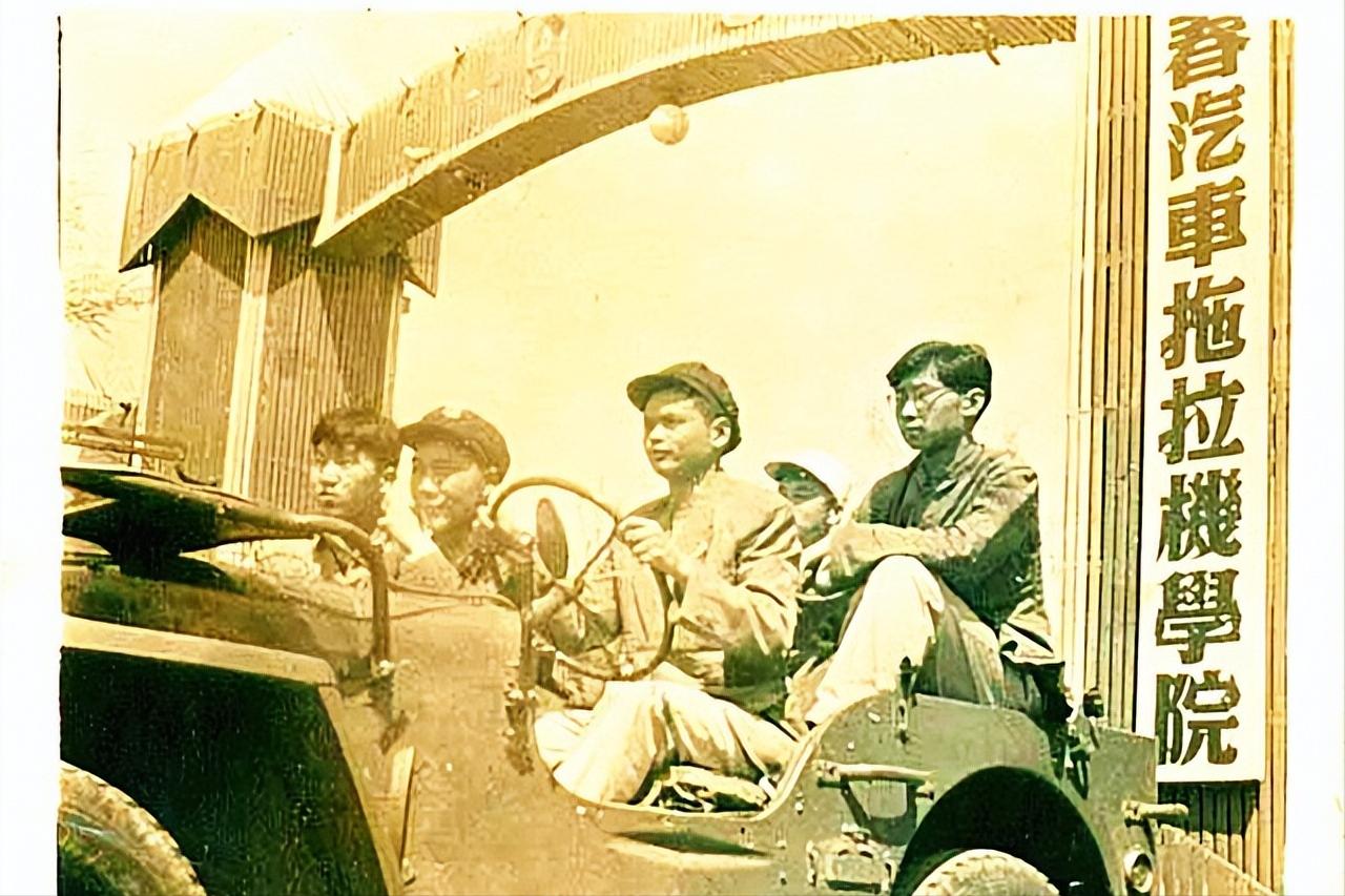 吉林工业大学为什么被合并,吉林工业大学和谁重组