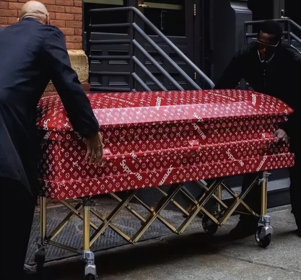 唐山打人事件后现在安全吗,唐山打人男子所穿品牌遭网暴