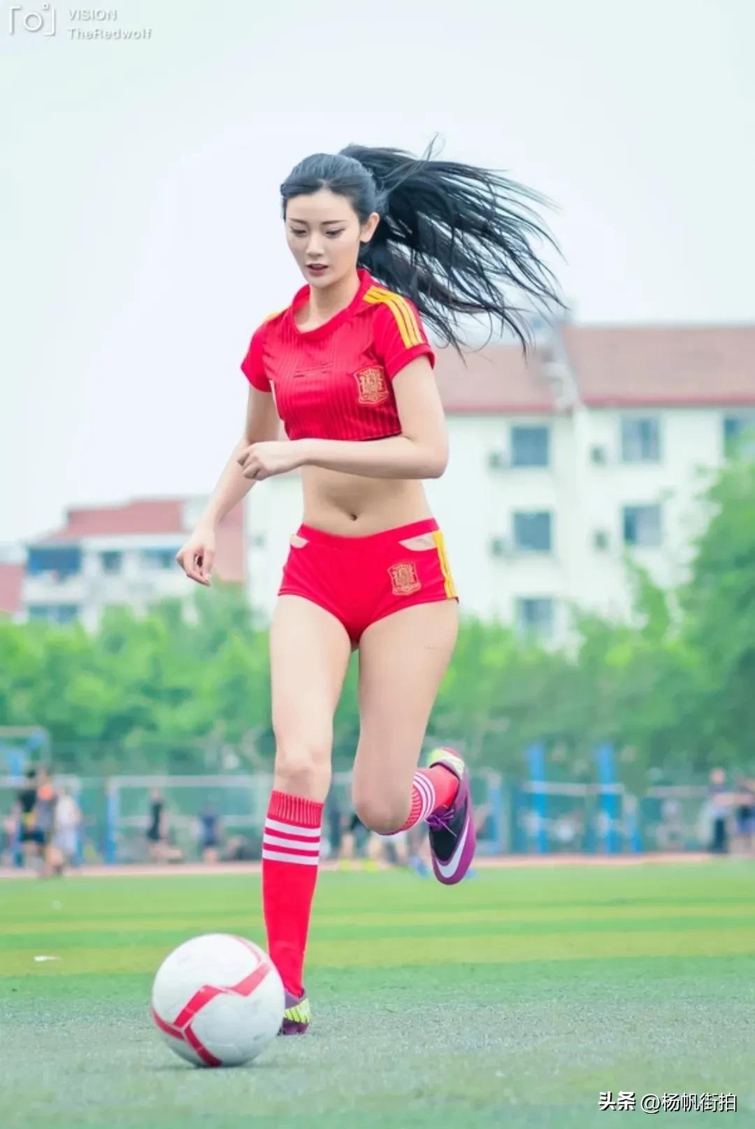 世界杯美女惊艳镜头,盘点世界杯看球美女