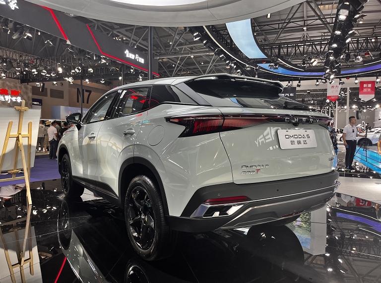 设计足够个性，欧萌达亮相重庆车展，还是你认识的“理工男”？