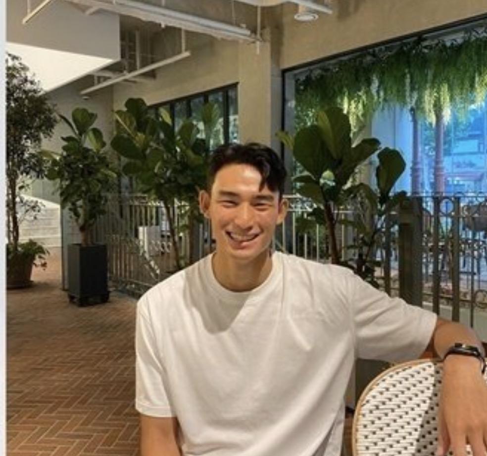 朴素妍结婚邀请成员,朴素妍结婚全家照片