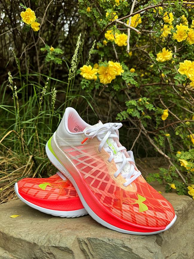 人生中的第一双碳板跑鞋怎么选,普通人也能驾驭的碳板跑鞋