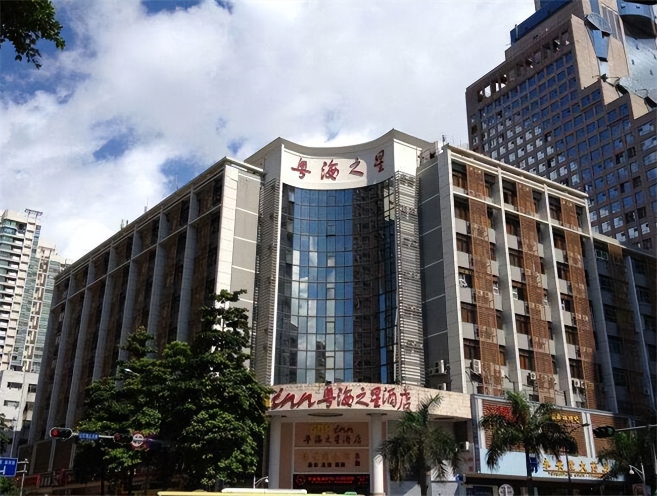 酒店空气源热泵系统,圣普森空气能热水器价格