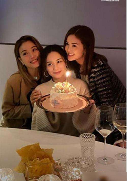 形影不离的twins,twins组合感情好吗