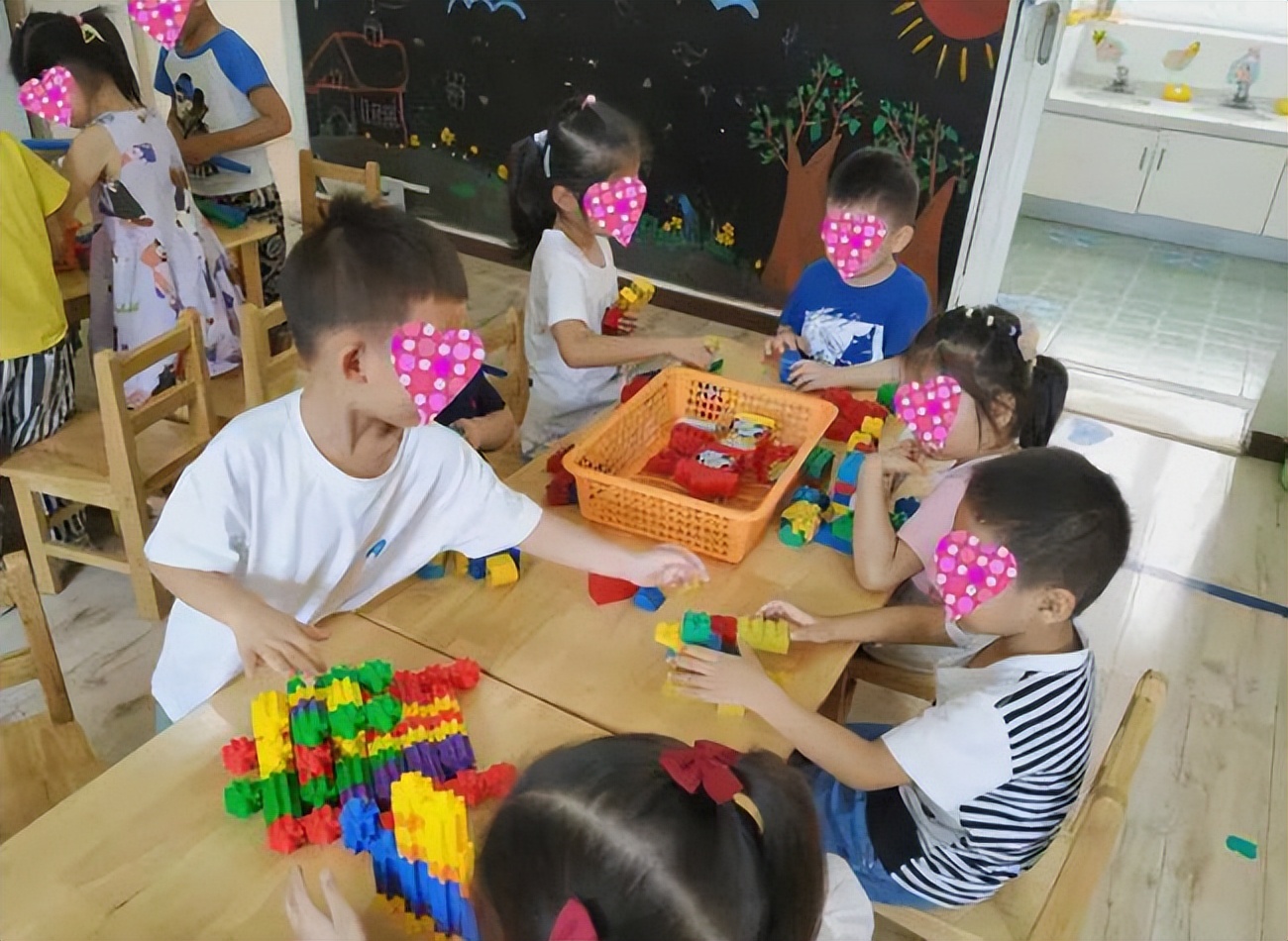 自闭症小孩在幼儿园不做操怎么办,自闭症在幼儿园不睡觉怎么办