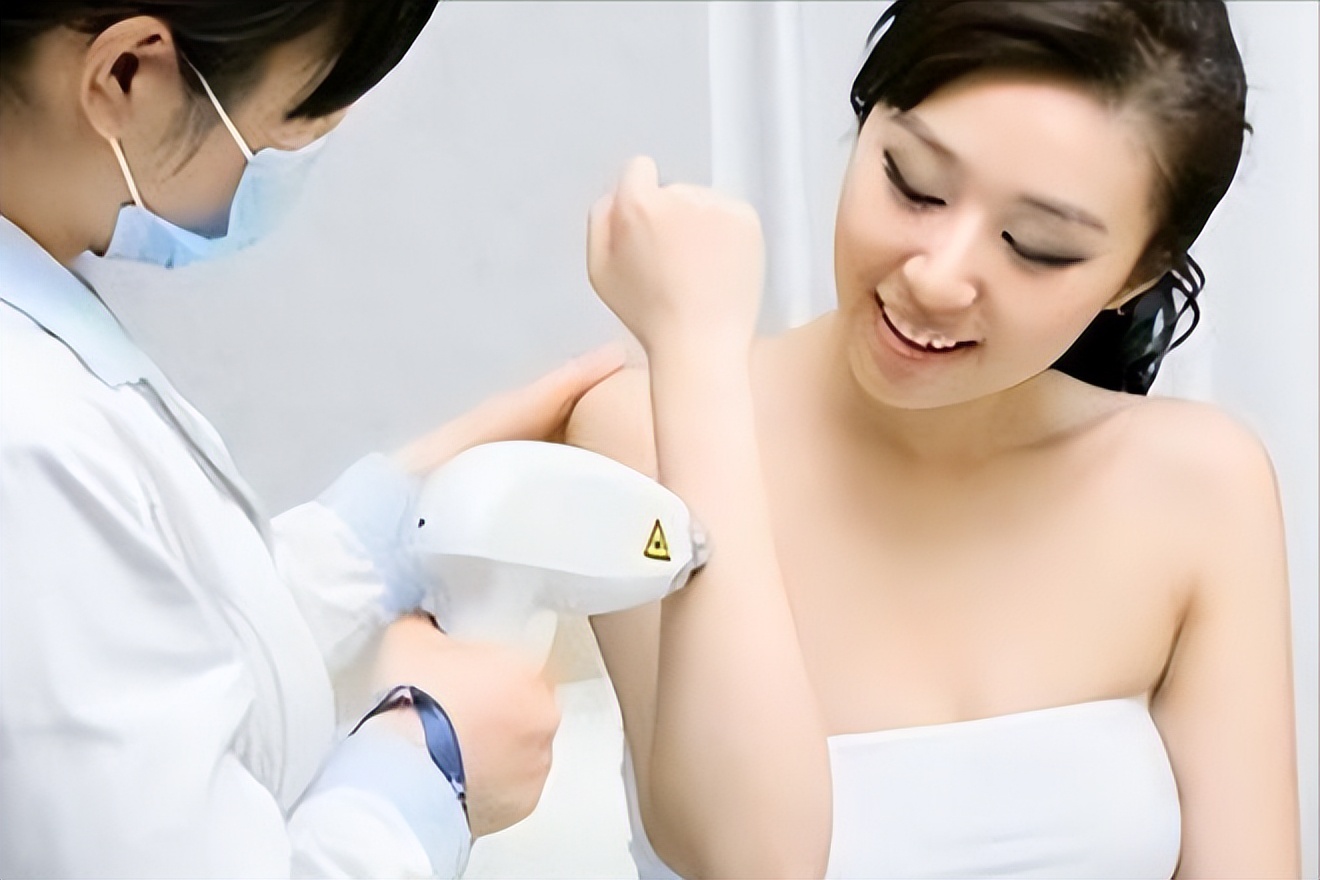 私密部位的毛，究竟能不能脱，怎么脱，这几种情况下，建议剪掉