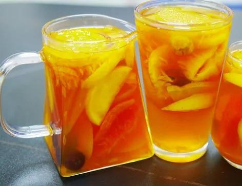 冬天怎么熬一杯酸酸甜甜的水果茶,冬日热饮水果茶冰糖雪梨