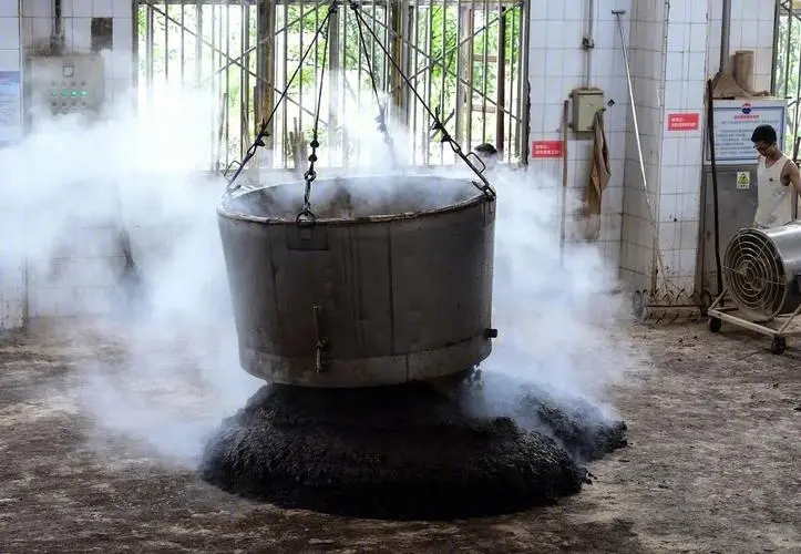 97年香港回归2斤装赖茅价格,97年赖茅香港回归特制多少钱一瓶