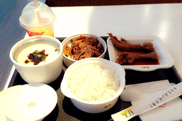 吃太饱易带来这些健康问题,长期吃太饱会长胖吗