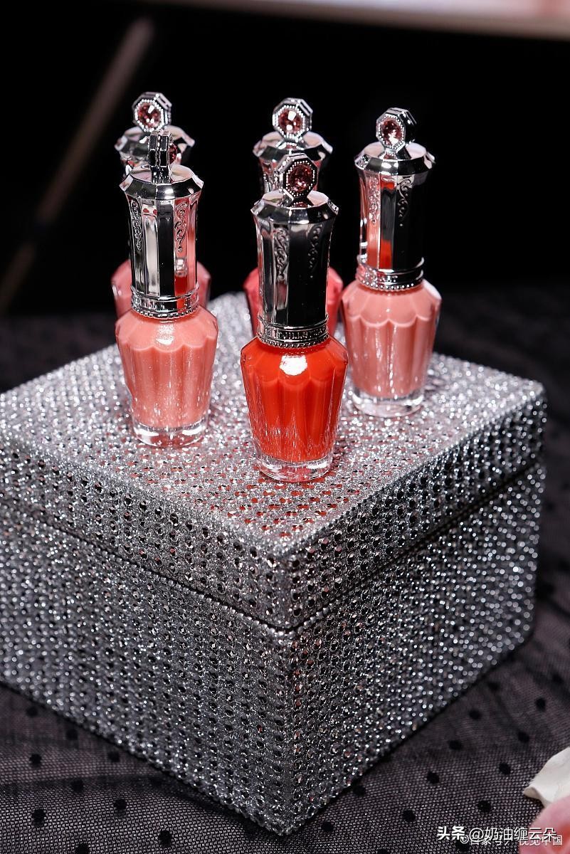 送女朋友的闺蜜什么礼物比较合适,送闺蜜和闺蜜男朋友的平价礼物