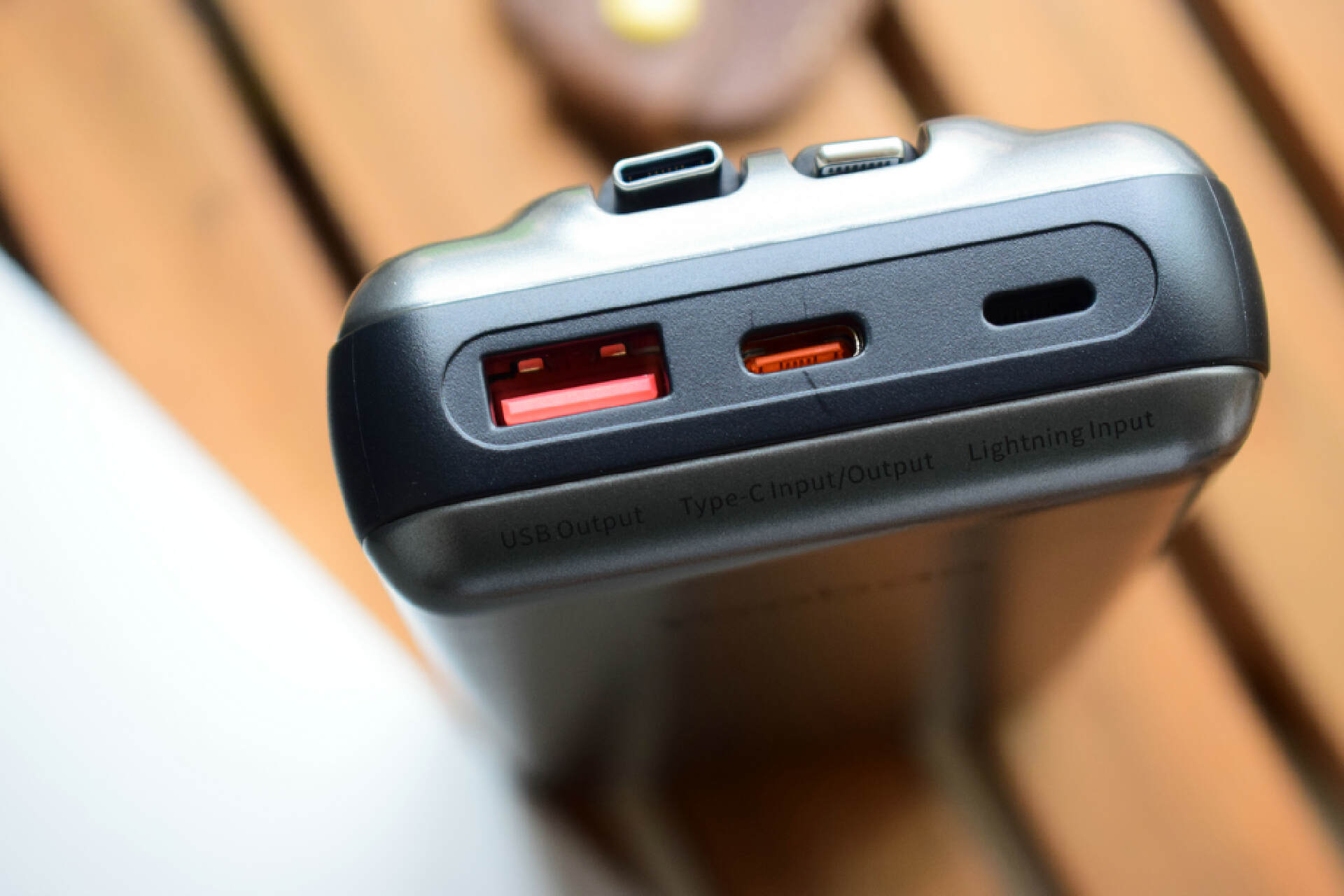 羽博充电宝10000评测,羽博66w快充线评测