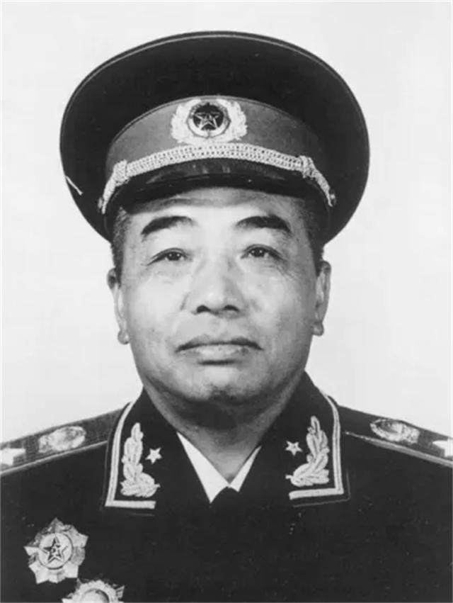 毛岸英为何一直葬在朝鲜？看了彭德怀一封信，才知主席用心良苦