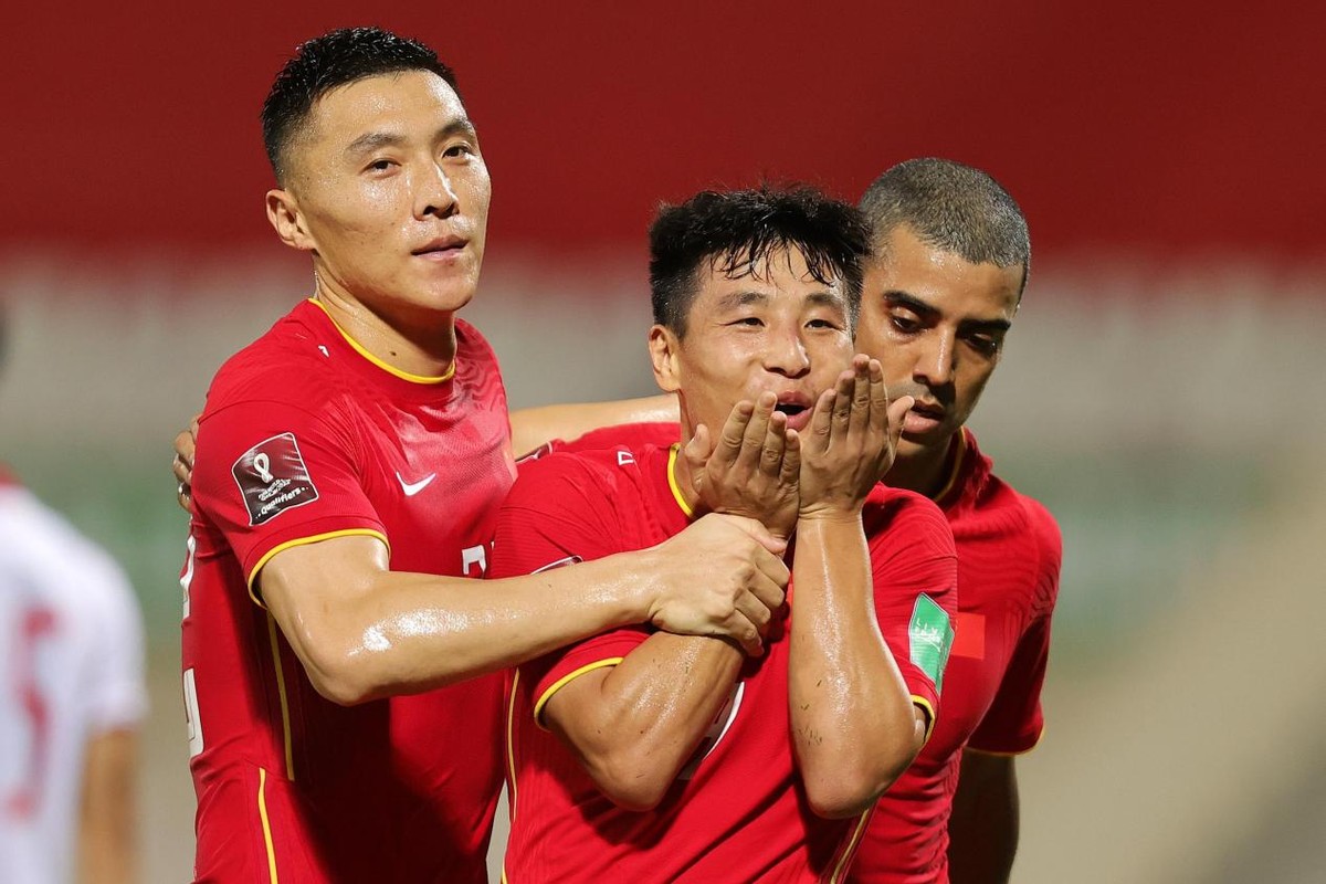 国际足联宣布将举办新世俱杯,中国足协申办世俱杯