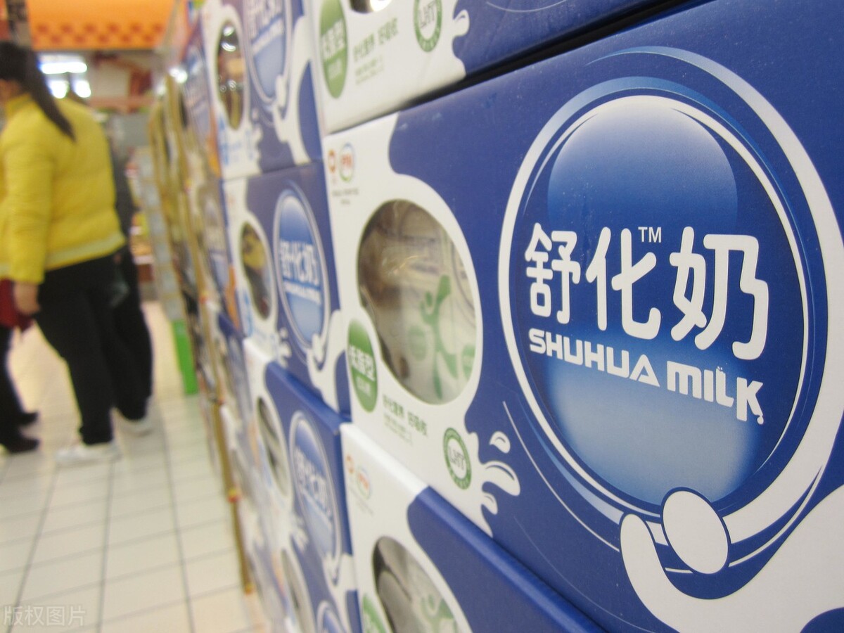 百利包和牛奶哪个好,百利包牛奶是啥样