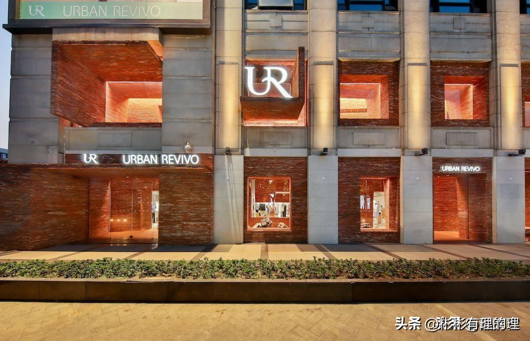 狂揽50亿！月薪2万不配穿UR？网友：穷人买不起，中产看不上